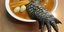 H σούπα με το πόδι κροκόδειλου, που σερβίρει εστιατόριο στην Ταϊβάν