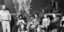 1.Ο Γιάννης Μαρκόπουλος με μέλη από την ορχήστρα του, στη σκηνή του κλαμπ Κύτταρο στις παραστάσεις για τον δίσκο Οροπέδιο. 1976. / Αρχείο Μ.Νταλούκα