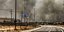 Η φωτιά πλησιάζει απειλητικά την εθνική οδό Αθηνών - Κορίνθου και τα διυλιστήρια