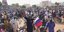 Oπαδοί των πραξικοπηματιών του Νίγηρα με ρωσικές σημαίες στην πρωεύουσα της χώρας 