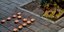 Νέα Φιλαδέλφεια: Κεριά και ένα κασκόλ της ΑΕΚ στη μνήμη του οπαδού που σκοτώθηκε στα επεισόδια με Κροάτες χούλιγκαν