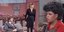 Η Σίντι Κρόφορντ στην εκπομπή της  Όπρα Γουίνφρεϊ το 1986