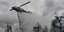 ελικόπτερο επιχειρεί στη φωτιά στη Σταμάτα Αττικής