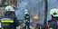 Πυροσβέστες επιχειρούν στην Ουκρανία μετά από ρωσική επίθεση