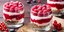 Μπολάκια με cheesecake βατόμουρο