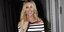 Off shoulder: Το κομμάτι που λατρεύουν οι Ελληνίδες celebrities -Πώς να το συνδυάσετε