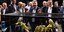 Ο πρόεδρος του ΠΑΣΟΚ Νίκος Ανδρουλάκης μπροστά σε παπαγάλους, στη Βαρβάκειο