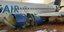 Boeing 737 παρουσίασε πρόβλημα στην απογείωση και βγήκε εκτός διαδρόμου σε αεροδρόμιο στη Σενεγάλη
