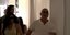 Ο Jeff Bezos με τη Lauren Sanchez κάνουν βόλτα στη Μύκονο