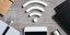 Το Wi-Fi είναι κάτι που οι περισσότεροι από εμάς χρησιμοποιούμε καθημερινά / SHUTTERSTOCK
