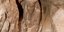 Το άγαλμα με κεφάλι ανθρώπου και σώμα λιονταριού είναι κατασκευασμένο από ψαμμόλιθο