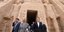 Οι Μακρόν σε επίσκεψη αρχαίου ναού στην Αίγυπτο. Φωτογραφία: Twitter