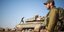 Ισραηλινές δυνάμεις στα Υψίπεδα του Γκολάν στη μεθόριο με τη Συρία (Φωτογραφία: AP/Ariel Schalit)