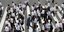 Ιάπωνες σπεύδουν στις δουλειές τους. Οι αρχές σκέφτονται να επιβάλουν πλαφόν 100 ωρών στις μηνιαίες υπερωρίες (Φωτογραφία: ΑΡ)