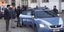 Ιταλοί αστυνομικοί συλλαμβάνουν τον δράστη στο Ροζάρνο της Ιταλίας (Φωτογραφία: facebook/Polizia di Stato)