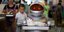 Εστιατόριο στην Κίνα χρησιμοποιεί ρομπότ ως σερβιτόρους και μάγειρες -Το δεύτερο