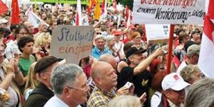 «Αγανακτισμένοι»