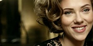 Η Σκάρλετ Γιόχανσον στην καμπάνια του D&G [βίντεο] 