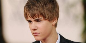 To ροζ εσώρουχο του Justin Bieber [εικόνες] 