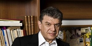 Γιάννης Βούρος