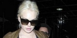 Το αποκαλυπτικό σι θρου με το οποίο βγήκε για ψώνια η Λίντσεϊ Λόχαν