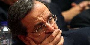 Δεν ζήτησαν από τον Σαμαρά περικοπή 13ου και 14ου μισθού