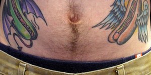 Έκανε τατουάζ στο πέος και απέκτησε μόνιμη στύση!