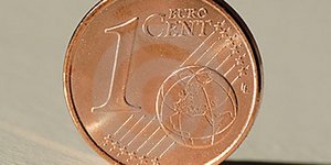 Ξεπλήρωσε τα χρέη της με μία σακούλα... 2λεπτα