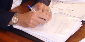 Πλαστογράφησε την υπογραφή υπαλλήλου του σε έγγραφο... παραίτησης