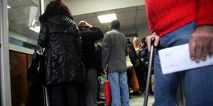 Μέσω εισπρακτικών εταιρειών η επιστροφή των «μαϊμού» επιδομάτων