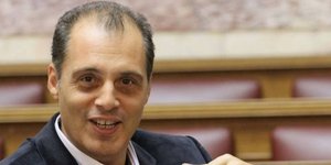 Βελόπουλος: «Έβγαλα 200.000 ευρώ και τα έφερα και πάλι στην Ελλάδα»