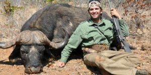 Αδερφοί Τραμπ: Δολοφόνοι ζώων υπό εξαφάνιση [εικόνες]