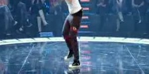 Σε ποια Eλληνίδα ηθοποιό έπεσε το παντελόνι στον «αέρα»; [βίντεο]