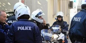 Αστυνομικοί εντόπισαν αυτοκίνητο βόμβα στου Ζωγράφου
