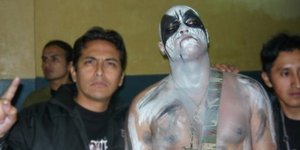 O ακραίος ροκ σταρ Kaiadas της Χρυσής Αυγής μπαίνει στην Βουλή [εικόνες+βίντεο]