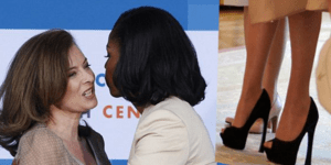 Η σύντροφος του Ολάντ με τα 14ποντα τακούνια θάμπωσε τις ΗΠΑ  [εικόνες]