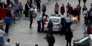 Τσιγγάνοι ήρθαν στα χέρια σε κεντρική πλατεία στην Πάτρα [βίντεο]