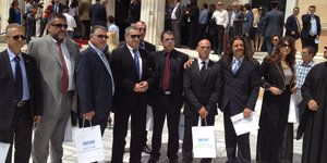 Τα λεβεντόπαιδα της Χρυσής Αυγής... παρέλασαν στη Βουλή [εικόνες]