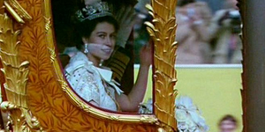 Πανζουρλισμός για το Αδαμάντινο Ιωβηλαίο της βασίλισσας Ελισάβετ [εικόνες]