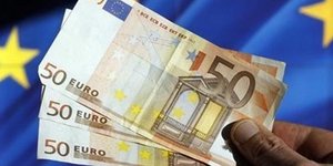 Το ευρώ παραμένει δεύτερο δυνατότερο νόμισμα σε όλο τον κόσμο