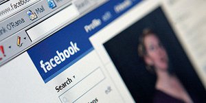 Χειροπέδες σε 26χρονο που ανέβασε στο facebook γυμνές φωτογραφίες ανήλικης