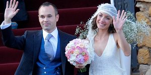 Το πήρε το κορίτσι με παπά και με κουμπάρο ο Αντρές Ινιέστα [εικόνες]