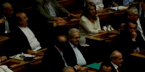 Ο Χαϊκάλης (ΑΝ.ΕΛ.) και ο Ταμήλος (ΝΔ) καβγάδισαν μέσα στην Βουλή [βίντεο]