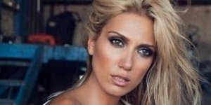Ποια διάσημη παρουσιάστρια θα παντρευόταν η Έλενα Παπαβασιλείου