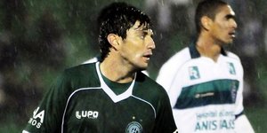 Απίστευτο αυτογκόλ από το κέντρο του γηπέδου [βίντεο]