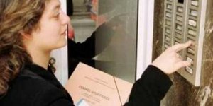 Μικραίνει η Ελλάδα – Οι Έλληνες πεθαίνουν και οι νόμιμοι ξένοι φεύγουν