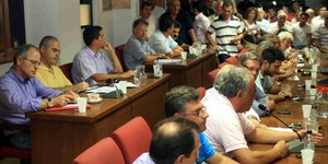 Ανεπιθύμητος από πολίτες της Κορίνθου ο Πάνος Μπεγλίτης [βίντεο]