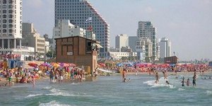 OI τοπ-10 παραλίες στον κόσμο για μπάνι υπό τη σκιά... πολυκατοικιών!