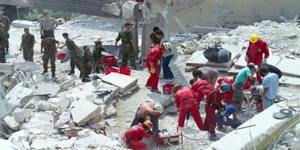 Ο φονικός σεισμός του 1999 μέσα από φωτογραφίες [εικόνες]