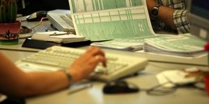 Ο πλούσιος Πλούταρχος και η φτωχή Βίσση - Πόσα δήλωσαν γνωστοί καλλιτέχνες στη Ε